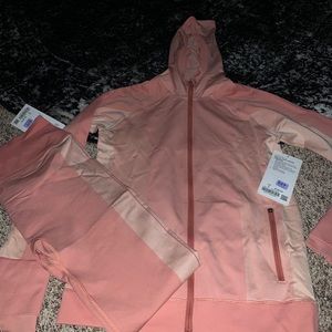 Lululemon ebb to train